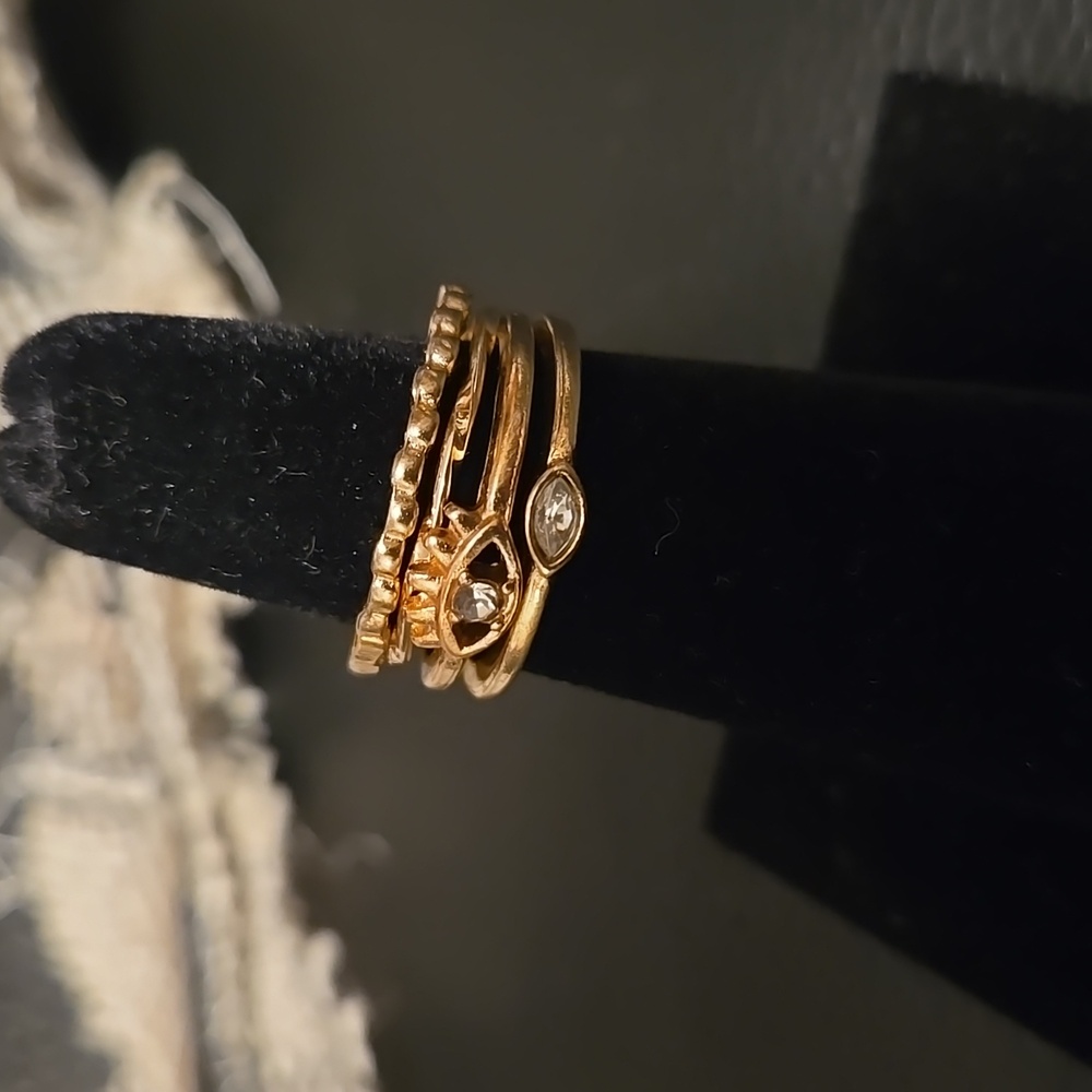 Set Of 4 Gold Stackable Rings - Picture 4 of 5